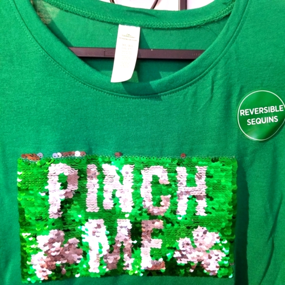 St. Patrick's Day reversible sequins t-shirt - Picture 8 of 8